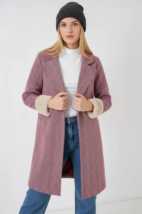Manteau en cachemire à chevrons et manches fourrées pour femme 9145 - Bordeaux