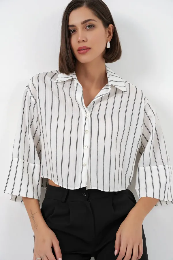 Chemise courte rayée oversize pour femme 20326 - B. Blanc