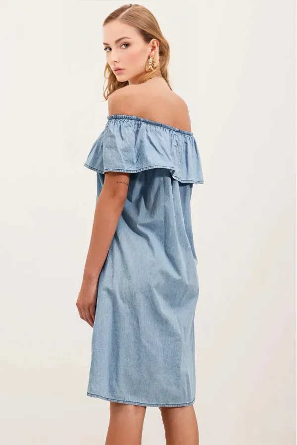 Kadın Açık Mavi Kolsuz Omzu Açık Carmen Yaka Jean Elbise HZL24S-BD114811
