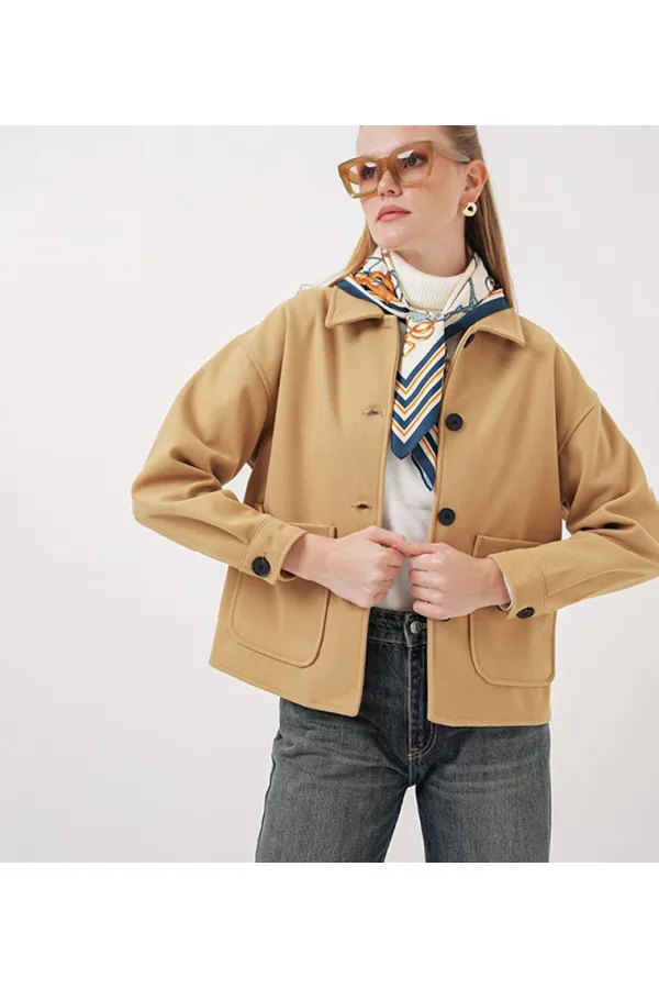Kadın Camel Düğmeli Cepli Kısa Kaşe Ceket HZL25W-BD107131