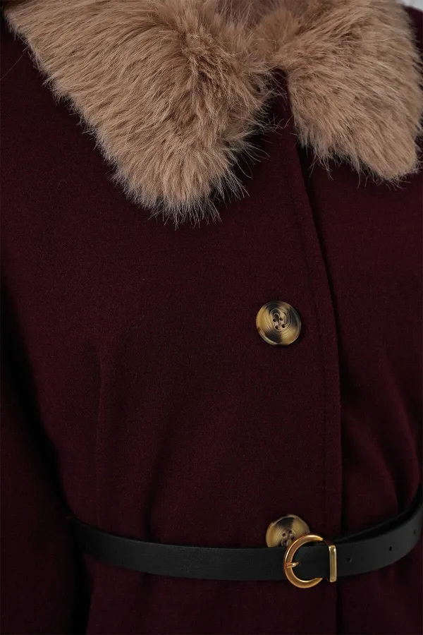 Kadın Mürdüm Yakası Kürklü Düğmeli Kemerli Kaşe Panço HZL25W-BD191651