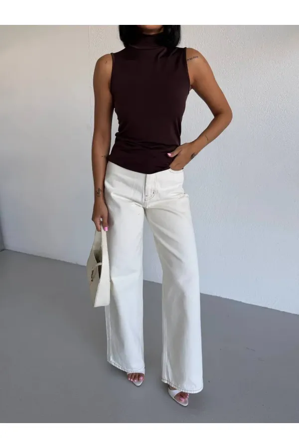 Women's Brown Turtleneck Sleeveless Sandy Crop Blouse HZL26S-FRY123931 Women's Brown Turtleneck Sleeveless Sandy Crop Blouse HZL26S-FRY123931