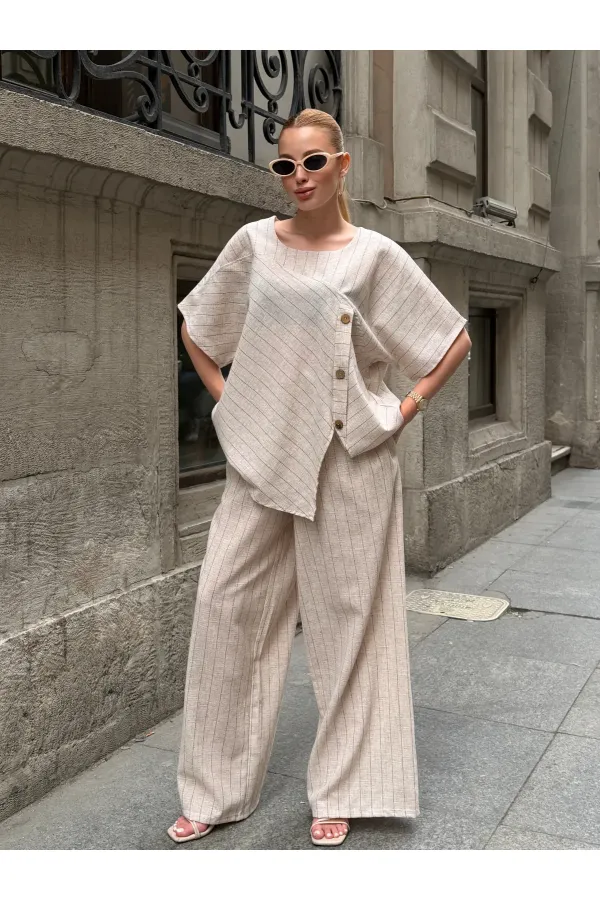 Kadın Krem Çizgili Düğme Detaylı Bluz Pantolon Keten İkili Takım HZL26S-VL14271 Kadın Krem Çizgili Düğme Detaylı Bluz Pantolon Keten İkili Takım HZL26S-VL14271