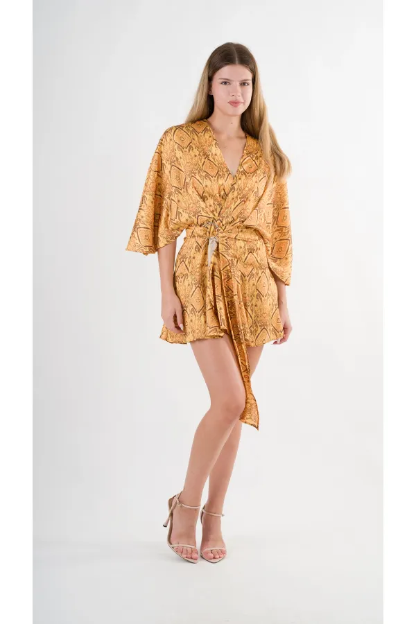 Kadın Hardal Desenli Saten Yüzeyli V Yaka Halka Detaylı Kuşaklı Mini Elbise HZL24S-YY230