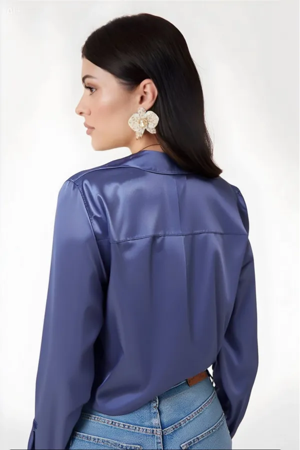 Kadın Mavi Hafif Dökümlü Saten Yüzeyli Gömlek HZL22W-BD139641