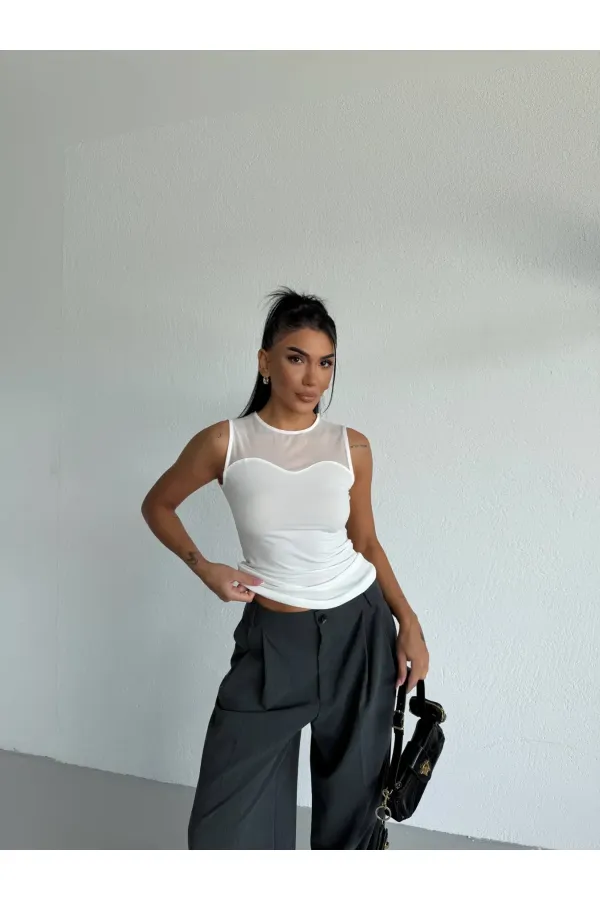 Kadın Beyaz Kolsuz Likralı Tül Detay Sandy Bluz HZL26W-FRY123721