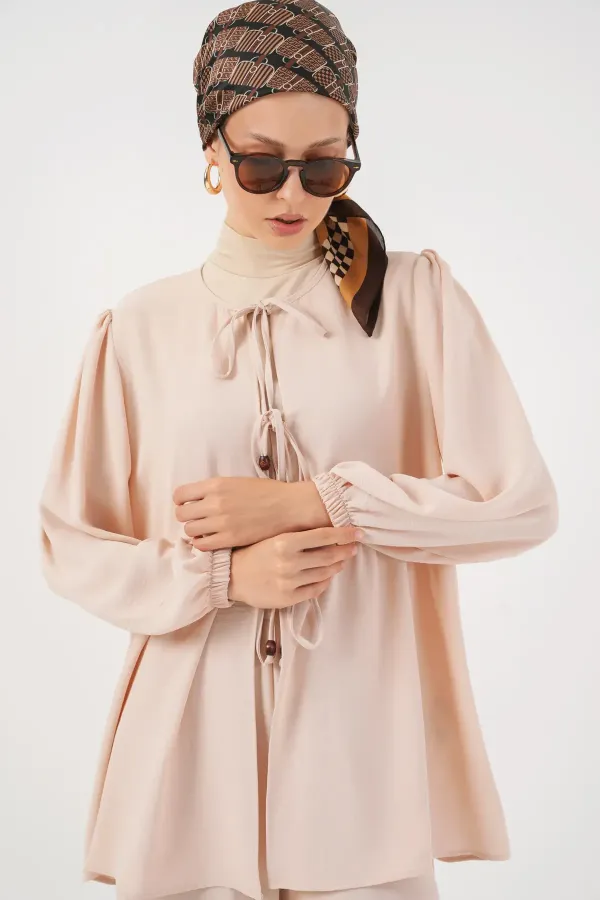 Ensemble deux pièces pour femme : tunique et pantalon à lacets sur le devant, réf. 6744 - Crème