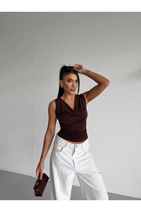 Kadın Kahverengi Degaje Yaka Yanlardan Drapeli Sandy Bluz HZL25S-FRY123131