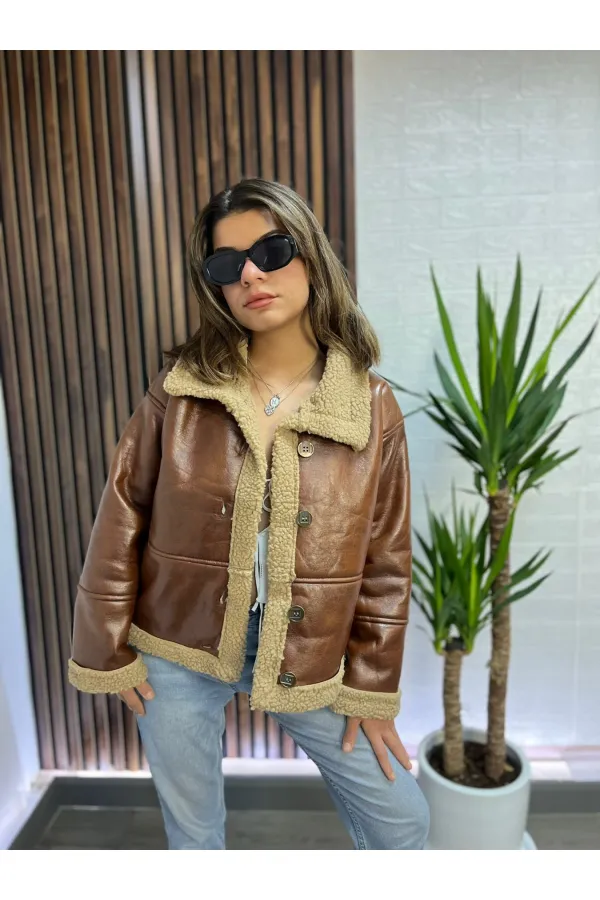 Kadın Kahverengi İçi Suni Kürklü Önden Düğmeli Suni Deri Mont HZL23W-BRC129311