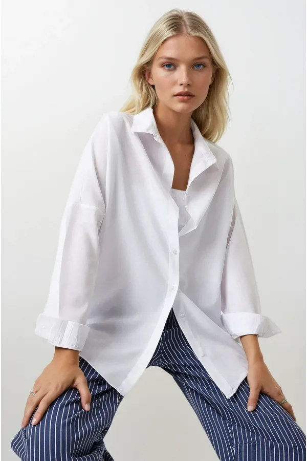 Chemise longue basique blanche oversize pour femme HZL22W-BD139001