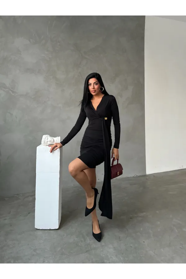 Kadın Siyah V Yaka Toka Ve Büzgü Detaylı Elbise HZL25W-FRY122611