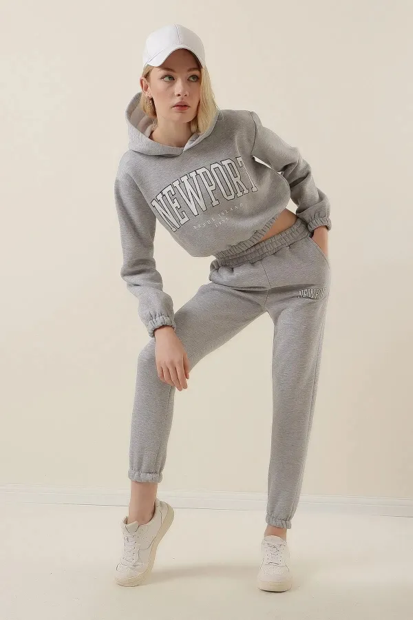 Women's Gray Hooded Printed Polar Fleece Top Crop Top with Underwire Tracksuit Set HZL23W-BD1553971