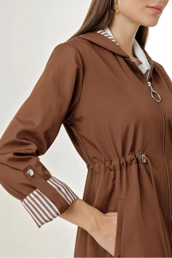 Kadın Kahverengi Beli Büzgülü Kapşonlu Uzun Trençkot HZL22W-BD190911