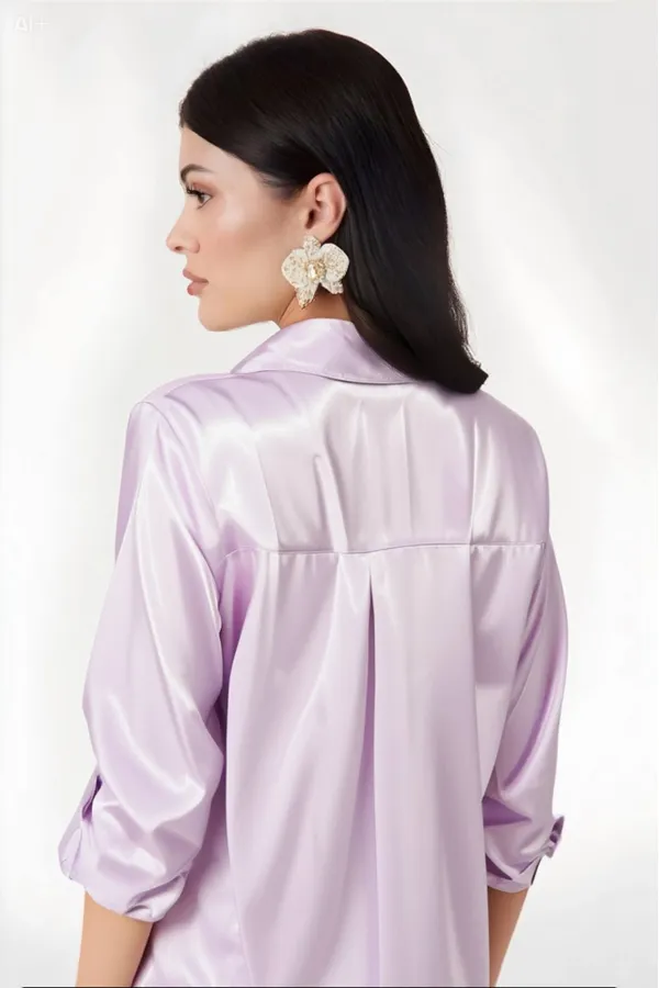Kadın Açık Lila Hafif Dökümlü Saten Yüzeyli Gömlek HZL22W-BD139641