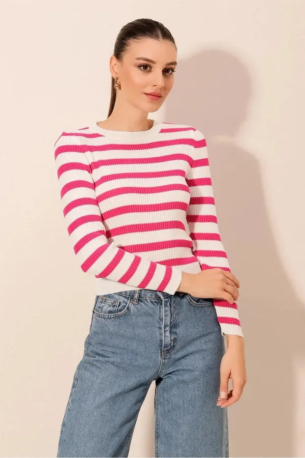 Pull ras du cou rayé rose pour femme HZL24W-BD1101331