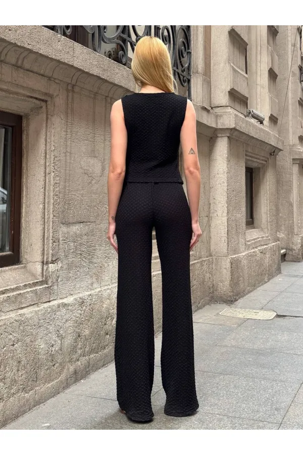 Kadın Siyah Beli Lastilkli Gofre Kumaş Pantolon HZL24S-ZK13261