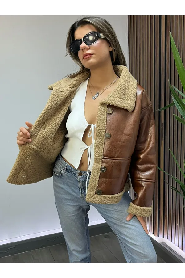 Kadın Kahverengi İçi Suni Kürklü Önden Düğmeli Suni Deri Mont HZL23W-BRC129311