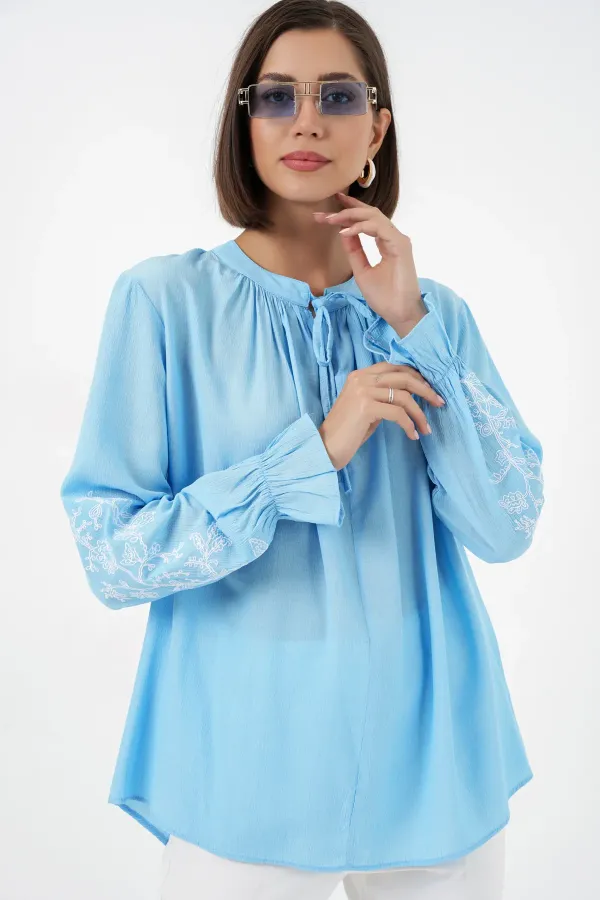 Women's Embroidered Knitted Blouse 941 - Blue