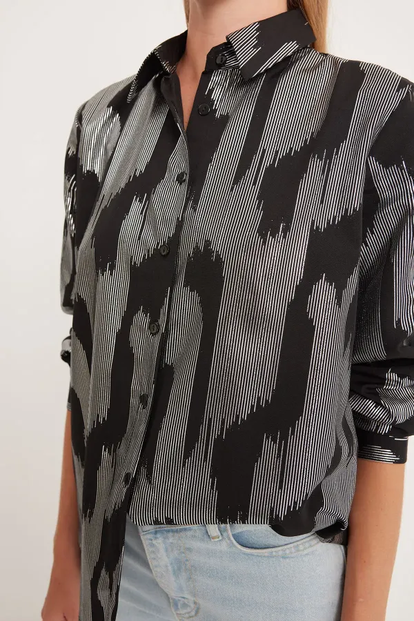 Chemise noire pour femme avec motif argenté 20253