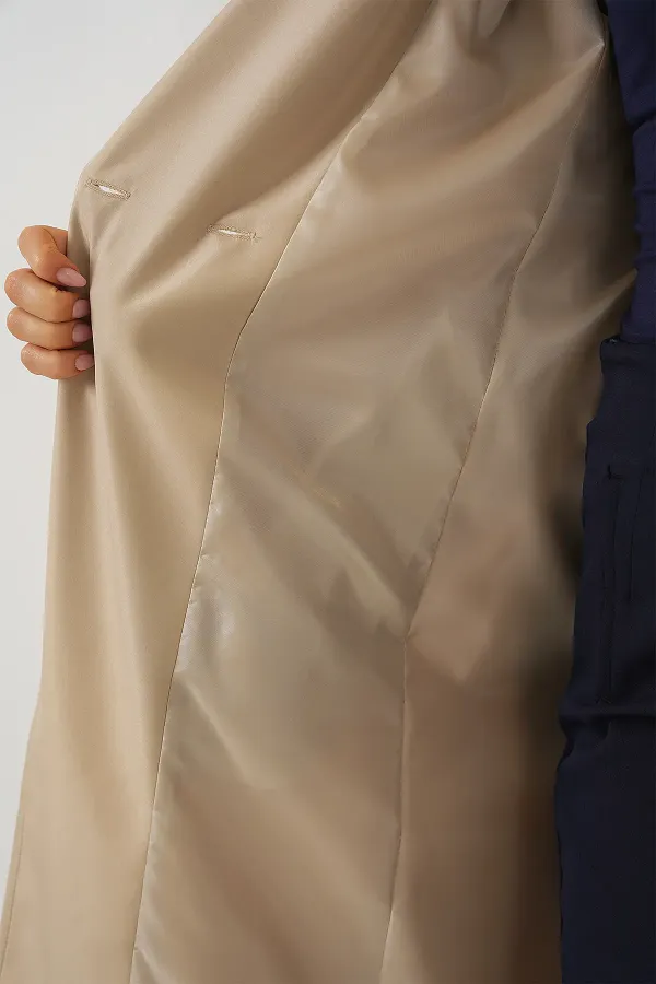 9104 Kruvaze Yaka Astarlı Trençkot - Bej