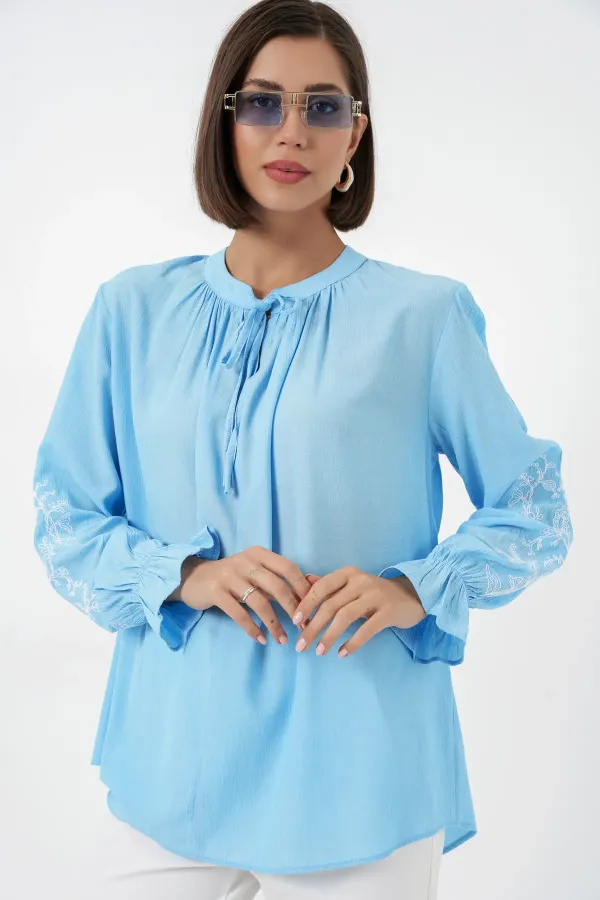 Women's Embroidered Knitted Blouse 941 - Blue