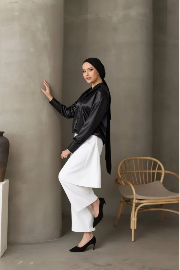 Kadın Siyah Tesettür Küçük ve Büyük Bedenler Hafif Dökümlü Saten Yüzeyli Gömlek HZL25W-BD139641