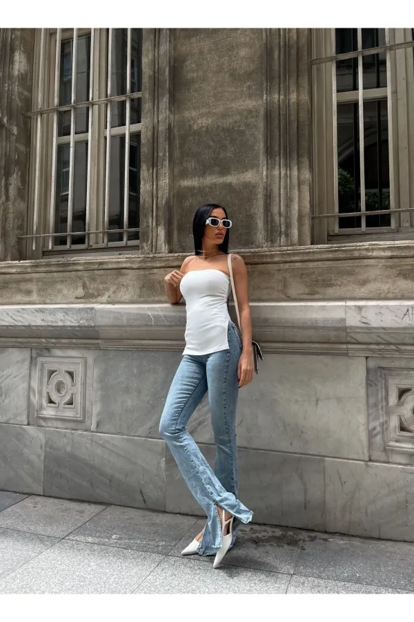 Kadın Beyaz Yanı Büzgülü Çift Yırtmaçlı Straplez Bluz HZL24S-ZK13091