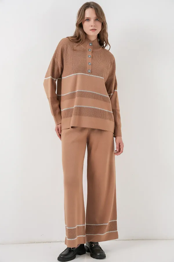 Ensemble deux pièces rayé oversize en maille pour femme 15957 - Camel