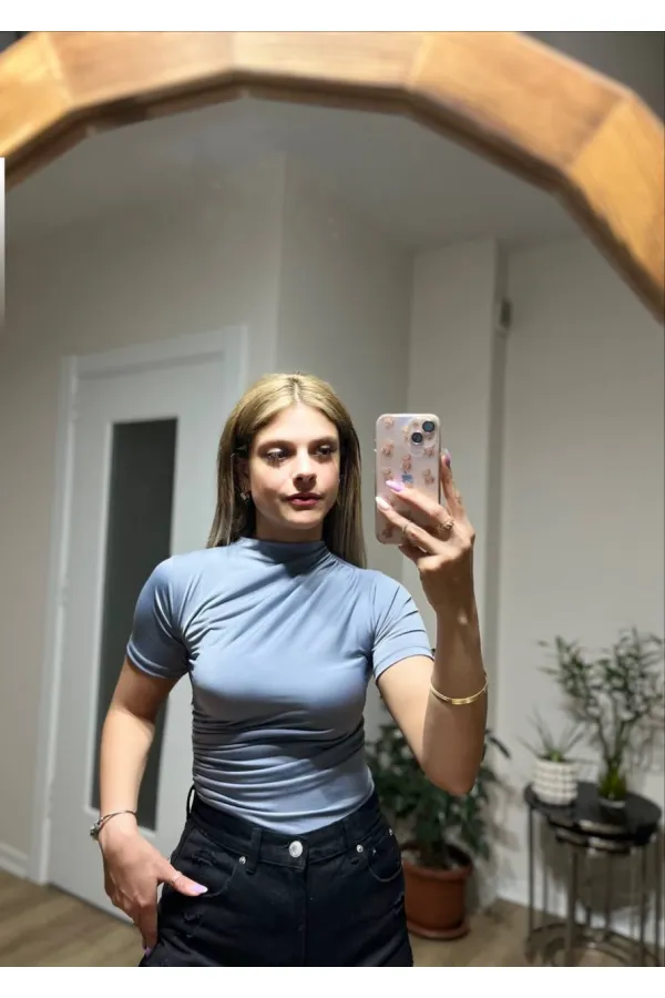 Kadın Gri Büzgü Detay Yarım Kol Sandy Bluz HZL25S-FRY121741