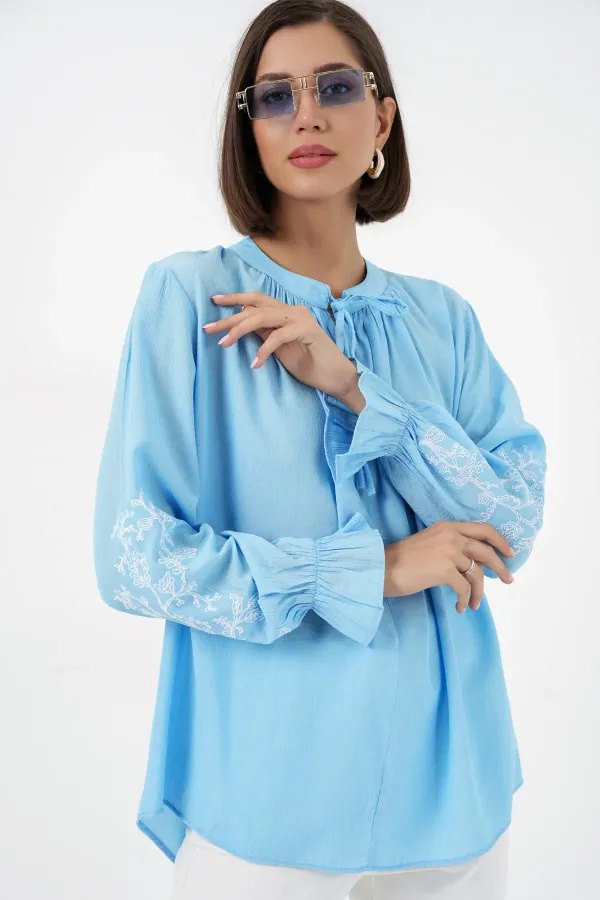 Women's Embroidered Knitted Blouse 941 - Blue