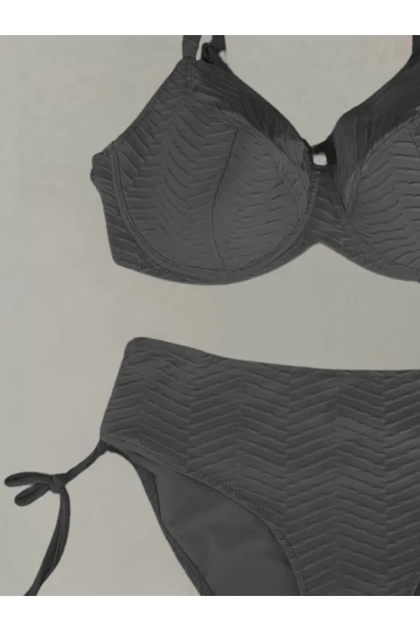 Kadın Siyah Desenli Büyük Beden Astarlı Bikini Takım HZL25S-LC4004