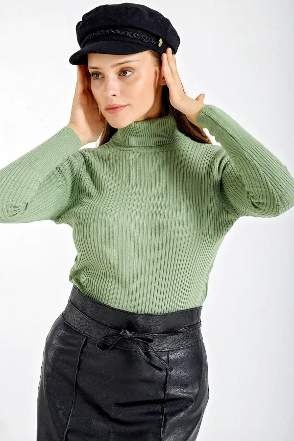 Pull col roulé côtelé vert Çağla pour femme HZL22W-BD1445001