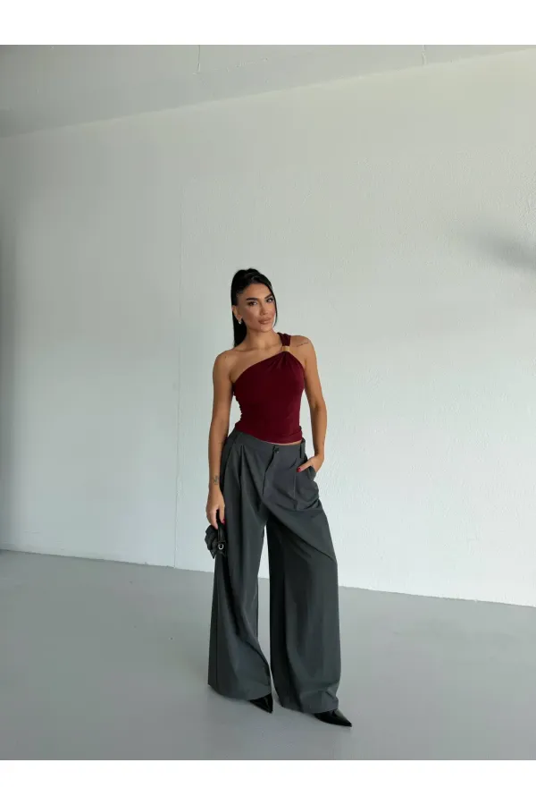 Kadın Bordo Tek Omuz Gold Metal Detaylı Sandy Bluz HZL26S-FRY123821