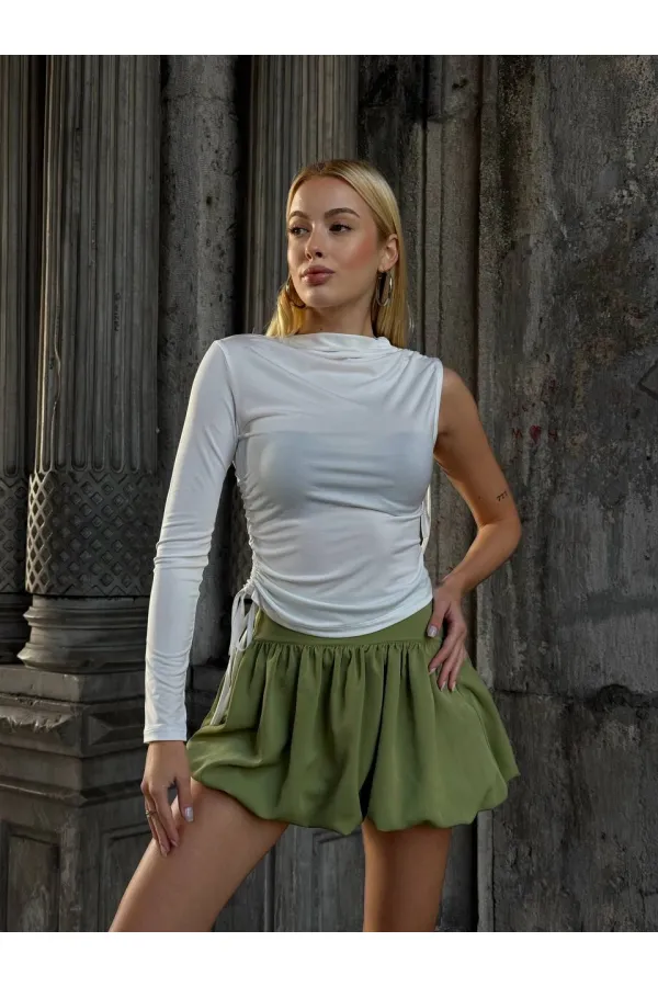 Kadın Beyaz Tek Kol Yanları Büzgülü Sandy Kumaş Bluz HZL25W-ZK11501