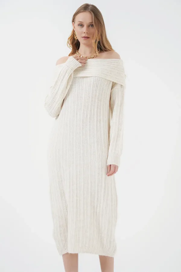 Robe oversize en maille à col Madonna 15920 - Écru