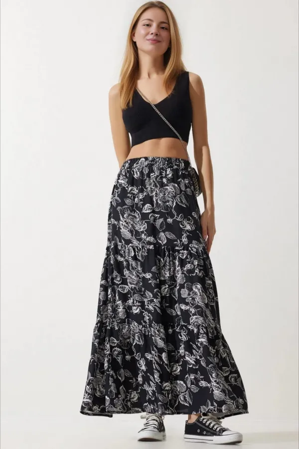 Kadın Siyah Çiçek Desenli Beli Lastikli Volanlı Uzun Viskon Etek HZL24S-BD180071