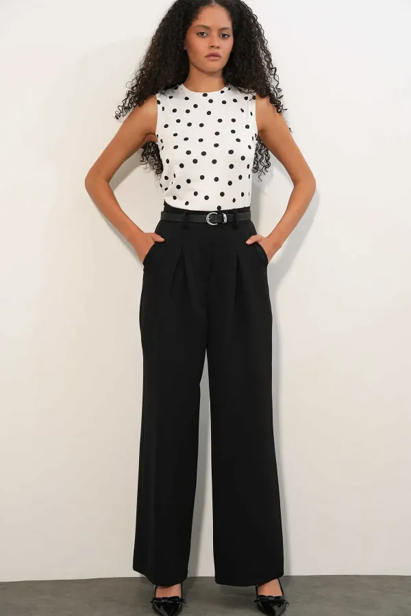 Women's White Satin Polka Dot Sleeveless Blouse HZL26S-BD1400131 Women's White Satin Polka Dot Sleeveless Blouse HZL26S-BD1400131