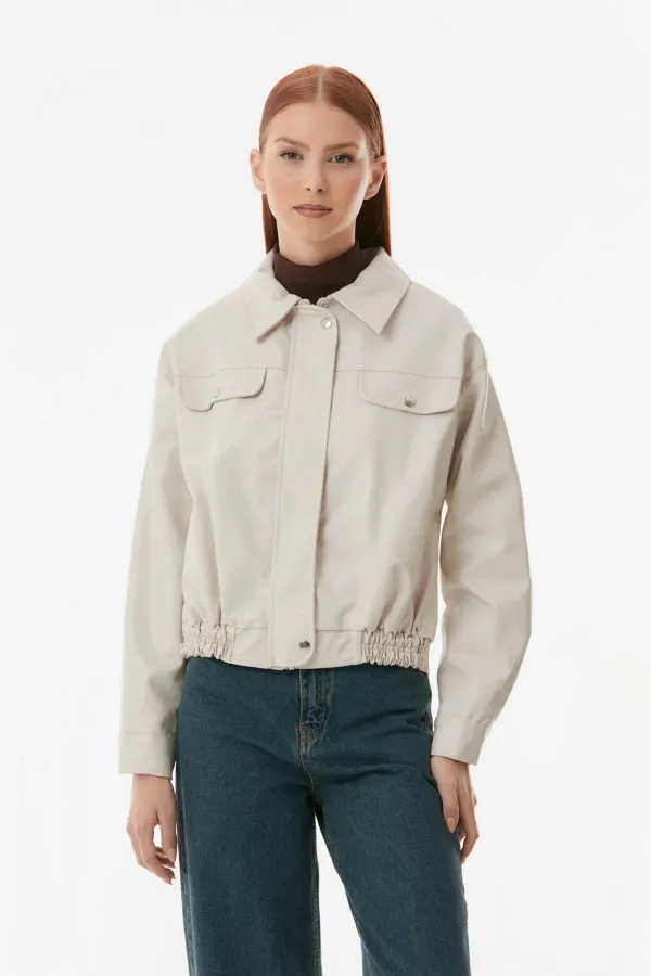 Veste courte en similicuir écru pour femme, doublée avec poches, HZL23W-BD110331