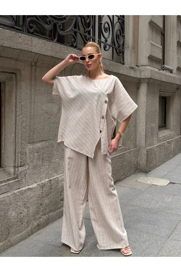 Kadın Krem Çizgili Düğme Detaylı Bluz Pantolon Keten İkili Takım HZL26S-VL14271 Kadın Krem Çizgili Düğme Detaylı Bluz Pantolon Keten İkili Takım HZL26S-VL14271