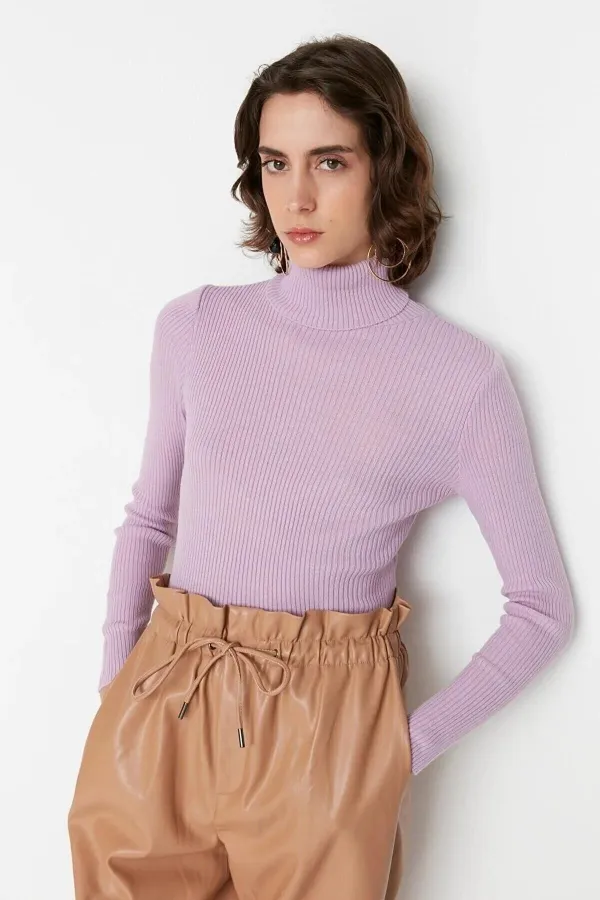 Pull col roulé côtelé lilas pour femme HZL22W-BD1445001
