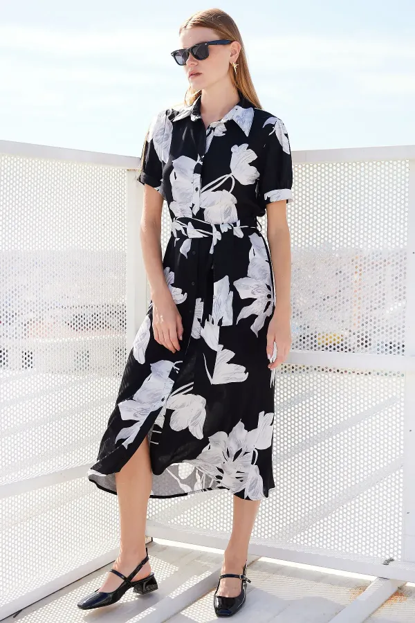 2213 Short-Sleeve Viscose Dress - D. Black