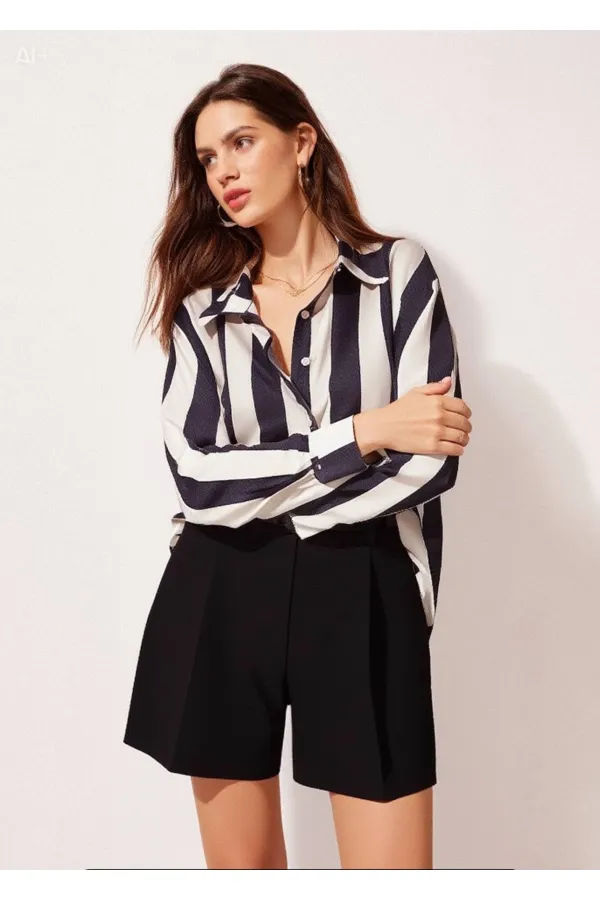 Kadın Siyah Krem Çizgili Saten Gömlek HZL23S-BD1201731