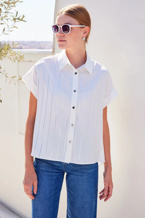20262 Short-Sleeve Striped Shirt - White