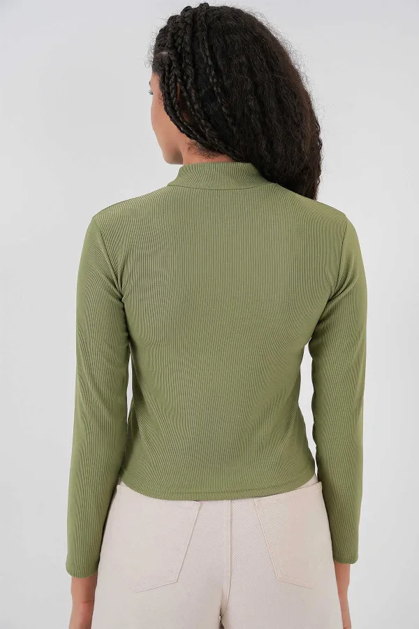 Kadın Çağla Yeşil Yarım Balıkçı Önü Taşlı Body HZL25W-BD19221