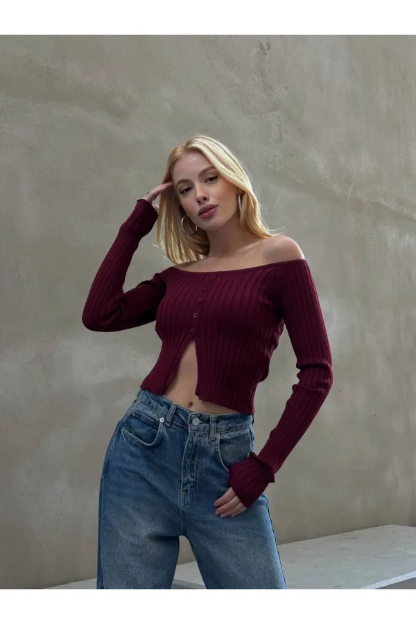 Kadın Bordo Önden Düğme Detaylı Kayık Yaka Triko Bluz HZL25W-ZK10341