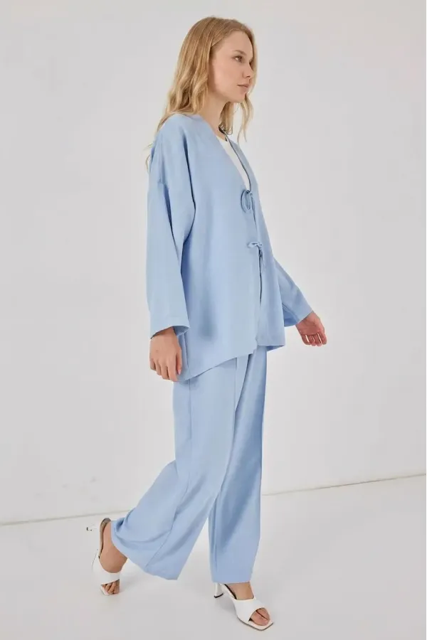 Kadın Açık Mavi Keten Bağlama Detaylı Kimono Pantolon İkili Takım HZL26S-BD167271