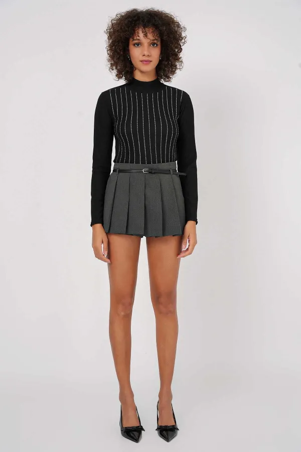 Kadın Siyah Yarım Balıkçı Önü Taşlı Body HZL25W-BD19221