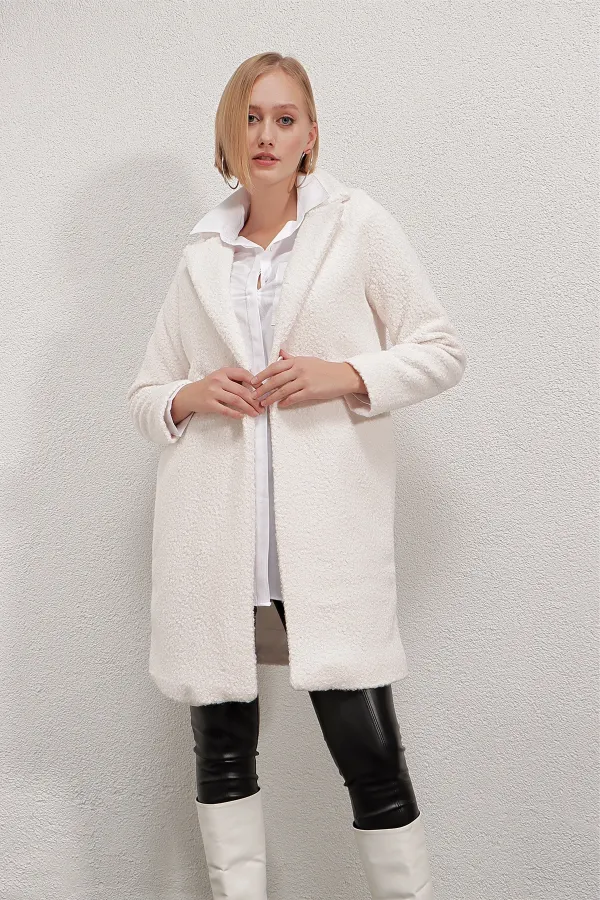 Kadın Kemik Tek Düğmeli Çift Cepli Astarlı Buklet Kaşe Kaban HZL22W-BD190821