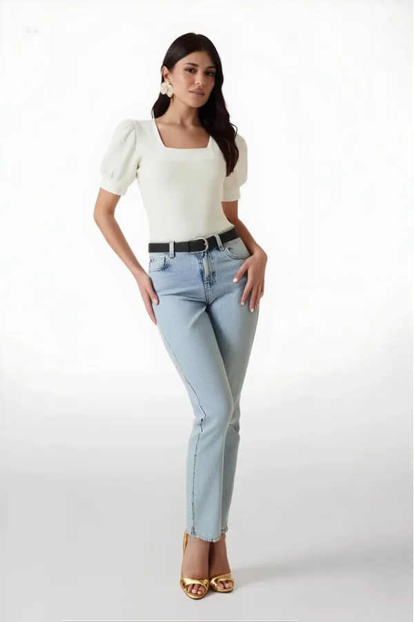 Kadın Beyaz Kare Yaka Örme Bluz HZL22W-BD104091