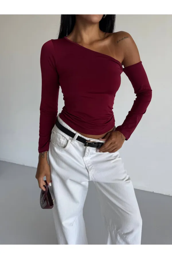Kadın Bordo Asimetrik Yaka Drapeli Sandy Bluz HZL25S-FRY123361